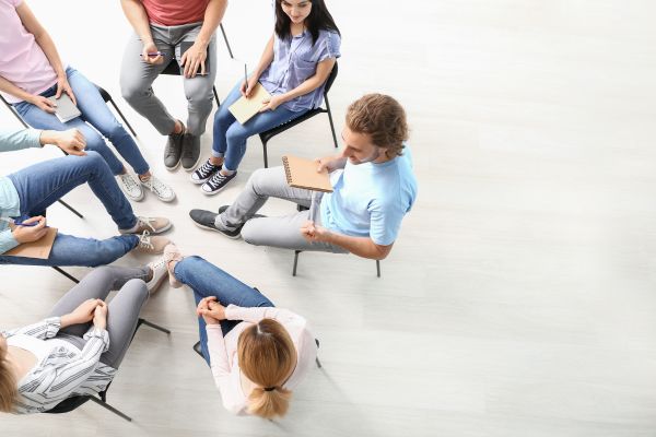 Terapia de grupo y talleres Sección 1